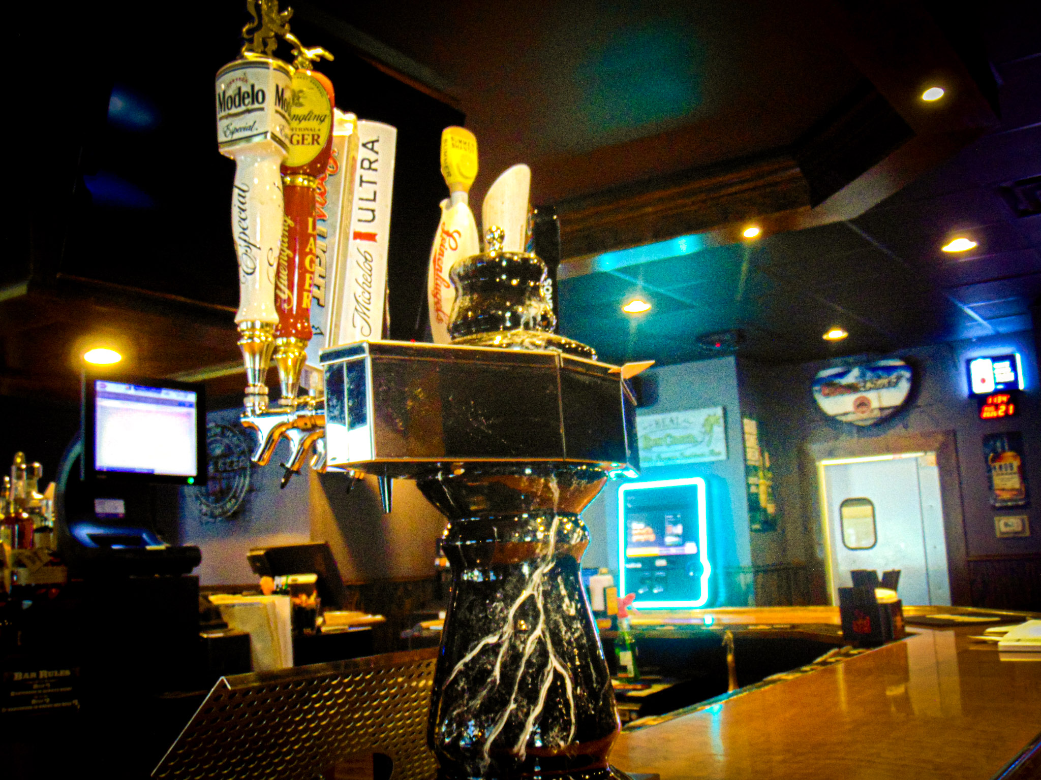 Bar and tap wall